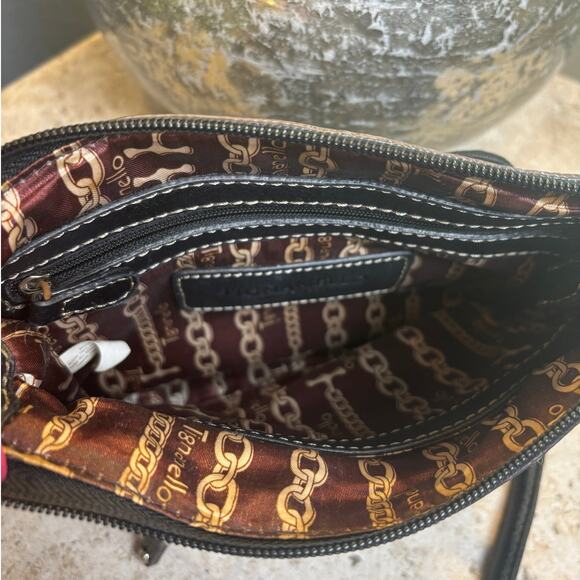 Tignanello Black Leather Crossbody Organizer Bag Purse Organizer Travel EUC - Picture 5 of 9